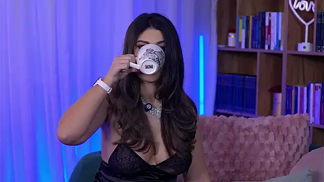 Snapshot of SarahPeach8 chatting on 01.08.26 SarahPeach8 online show from 01.08.26