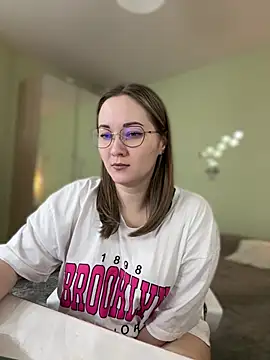 Kiss My Body online show from 01.31.25