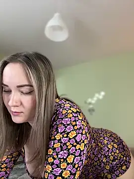 Kiss My Body online show from 02.14.25