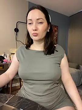 Kiss My Body online show from 11.08.25