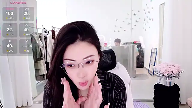 miaomiao-777 online show from 04.10.26