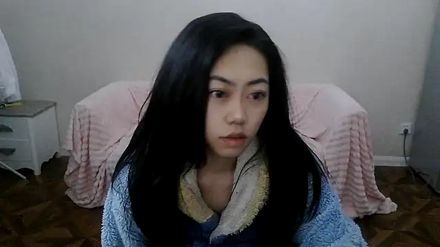 Snapshot of vnhfds chatting on 02.15.25 vnhfds online show from 02.15.25