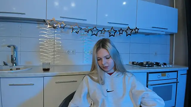 SynnoveEyre online show from 01.27.25