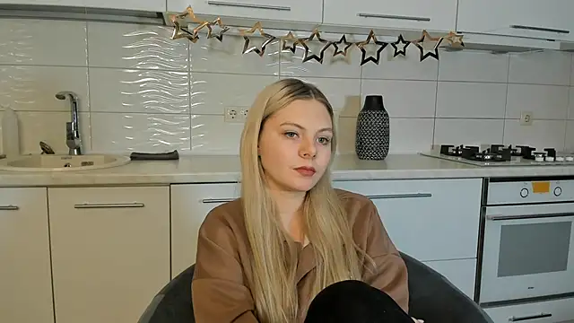 SynnoveEyre online show from 01.28.25