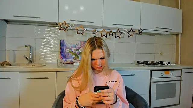 SynnoveEyre online show from 02.07.25