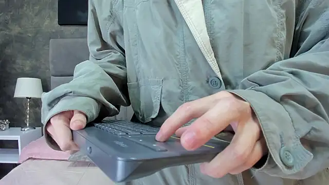 Snapshot of bruce_hans chatting on 01.16.26 bruce hans online show from 01.16.26