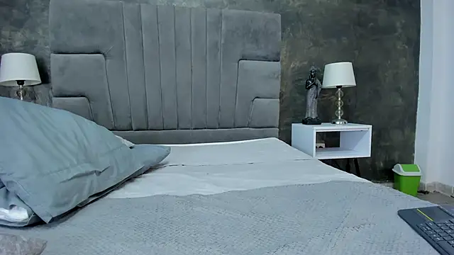 Snapshot of bruce_hans chatting on 02.19.26 bruce hans online show from 02.19.26