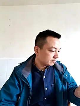 Snapshot of swg176 chatting on 11.21.25 swg176 online show from 11.21.25