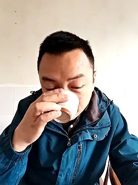 Snapshot of swg176 chatting on 11.24.25 swg176 online show from 11.24.25