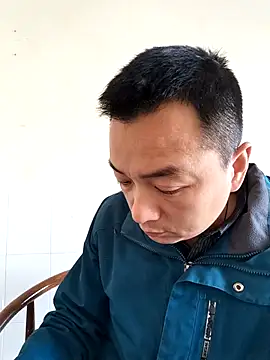 Snapshot of swg176 chatting on 11.27.25 swg176 online show from 11.27.25