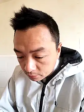 Snapshot of swg176 chatting on 12.03.25 swg176 online show from 12.03.25