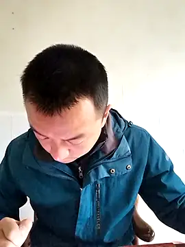 Snapshot of swg176 chatting on 12.22.25 swg176 online show from 12.22.25