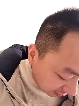 Snapshot of swg176 chatting on 02.03.26 swg176 online show from 02.03.26