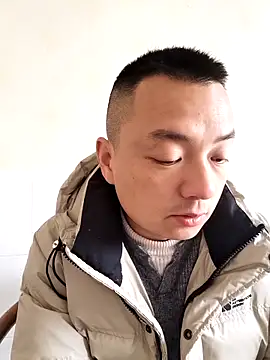 Snapshot of swg176 chatting on 02.15.26 swg176 online show from 02.15.26