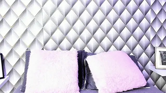 Christal Golden online show from 01.31.25