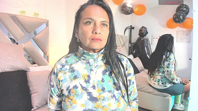 raquell moore online show from 10.17.25