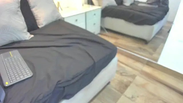 raquell moore online show from 01.07.26