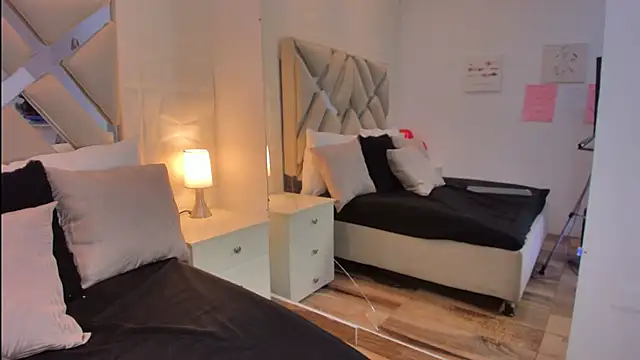 raquell moore online show from 03.20.26