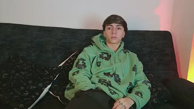 Snapshot of ethan_and_ava chatting on 03.06.26 ethan and ava online show from 03.06.26