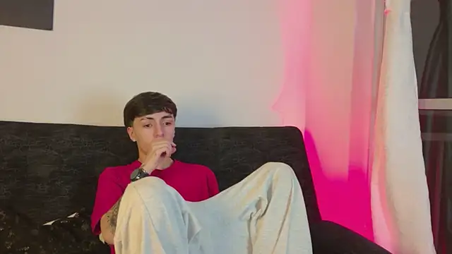 Snapshot of ethan_and_ava chatting on 03.14.26 ethan and ava online show from 03.14.26