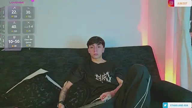 Snapshot of ethan_and_ava chatting on 03.29.26 ethan and ava online show from 03.29.26