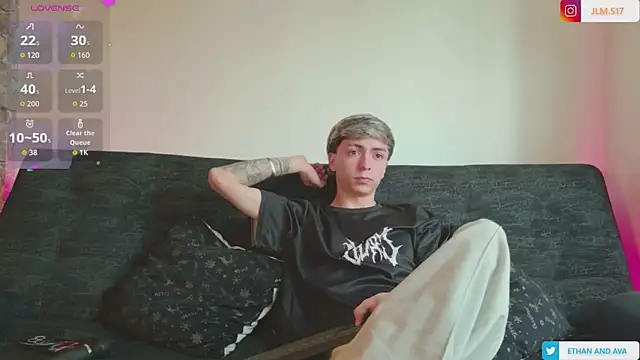 Snapshot of ethan_and_ava chatting on 05.16.26 ethan and ava online show from 05.16.26