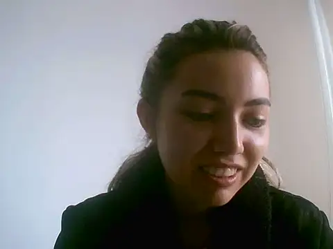 VittoriaTaylor online show from 04.04.26