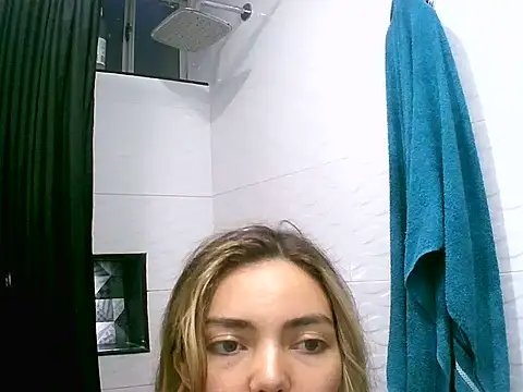 VittoriaTaylor online show from 04.11.26