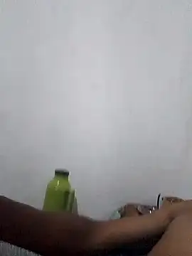 Snapshot of 1662 chatting on 10.26.25 1662 online show from 10.26.25