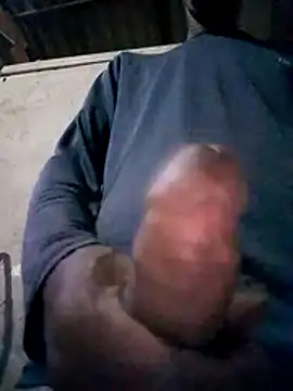 Snapshot of 1662 chatting on 11.25.25 1662 online show from 11.25.25