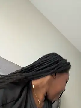 xoxoHotCoCo online show from 04.14.26