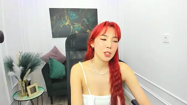 AnnaReyla online show from 04.07.26