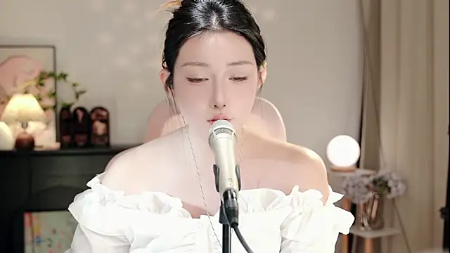 Dou-Dou-er online show from 11.12.25