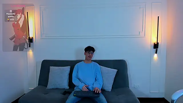 Snapshot of Cum_hunters chatting on 10.23.25 Cum hunters online show from 10.23.25