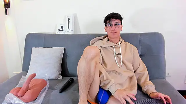 Snapshot of Cum_hunters chatting on 11.22.25 Cum hunters online show from 11.22.25