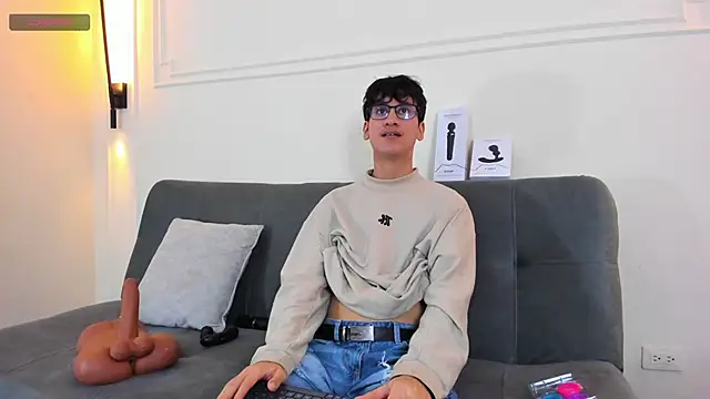 Snapshot of Cum_hunters chatting on 11.27.25 Cum hunters online show from 11.27.25