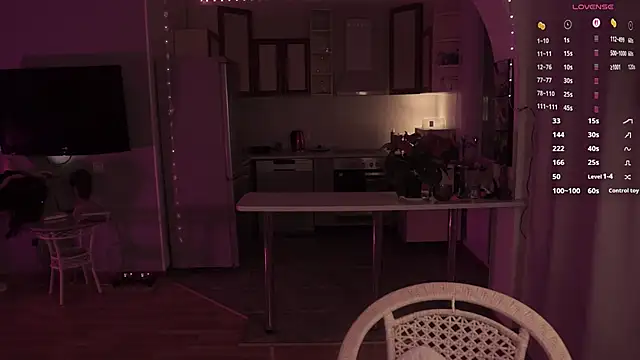 Snapshot of miuri_miy chatting on 11.28.25 miuri miy online show from 11.28.25