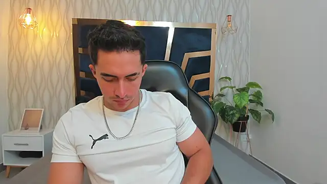 Snapshot of Brad_Summer chatting on 01.22.25 Brad Summer online show from 01.22.25
