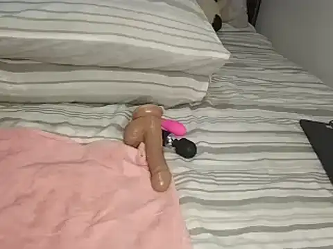 Chandy012 online show from 10.17.25