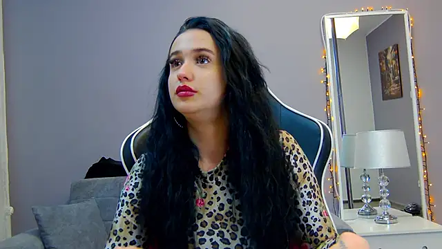 Eva Lovvia  online show from 02.27.25