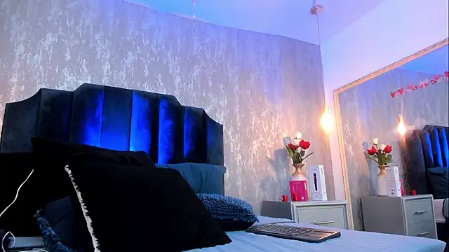 Isis ariany  online show from 11.04.25