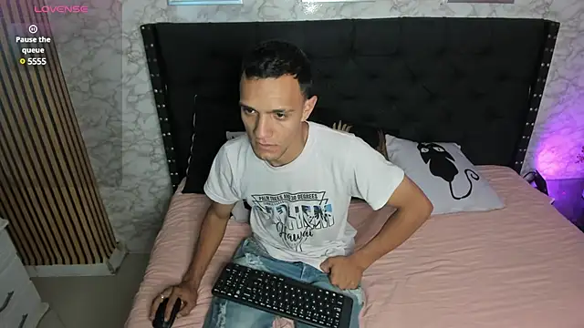 Snapshot of stefany_pablo1 chatting on 02.04.25 stefany pablo1 online show from 02.04.25