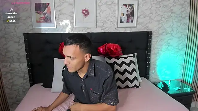 Snapshot of stefany_pablo1 chatting on 02.14.25 stefany pablo1 online show from 02.14.25