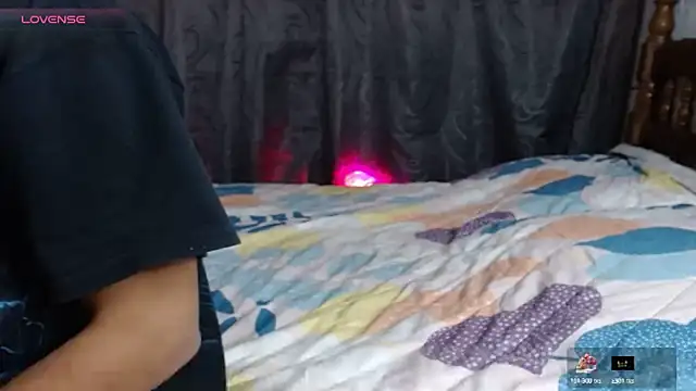 Snapshot of stefany_pablo1 chatting on 10.11.25 stefany pablo1 online show from 10.11.25