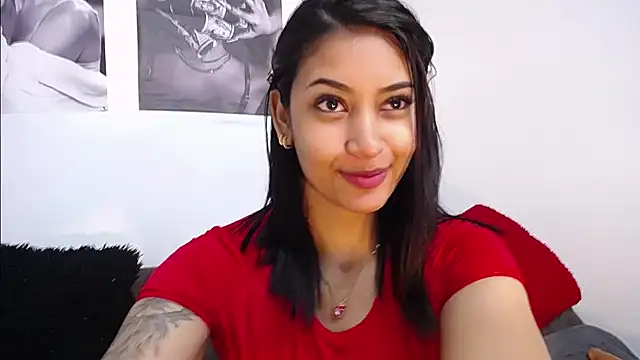 loretahorny online show from 10.04.25