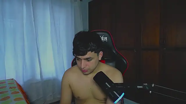 Snapshot of xxxcocorood chatting on 11.11.25 xxxcocorood online show from 11.11.25