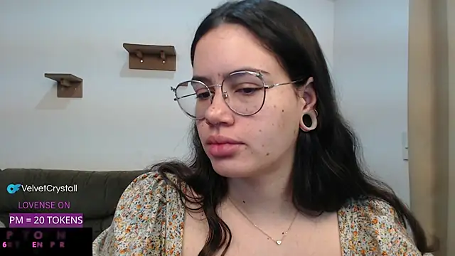 crystalll room online show from 09.16.25