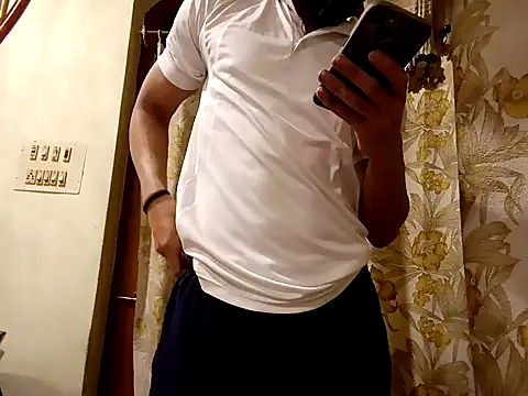 hot hunk boy online show from 02.02.25