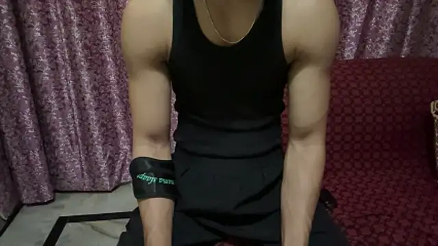 hot hunk boy online show from 03.01.26