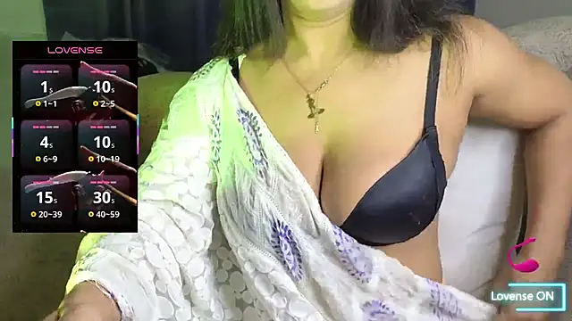 Snapshot of Bengali_Cute_Girl chatting on 11.15.25 Bengali Cute Girl online show from 11.15.25